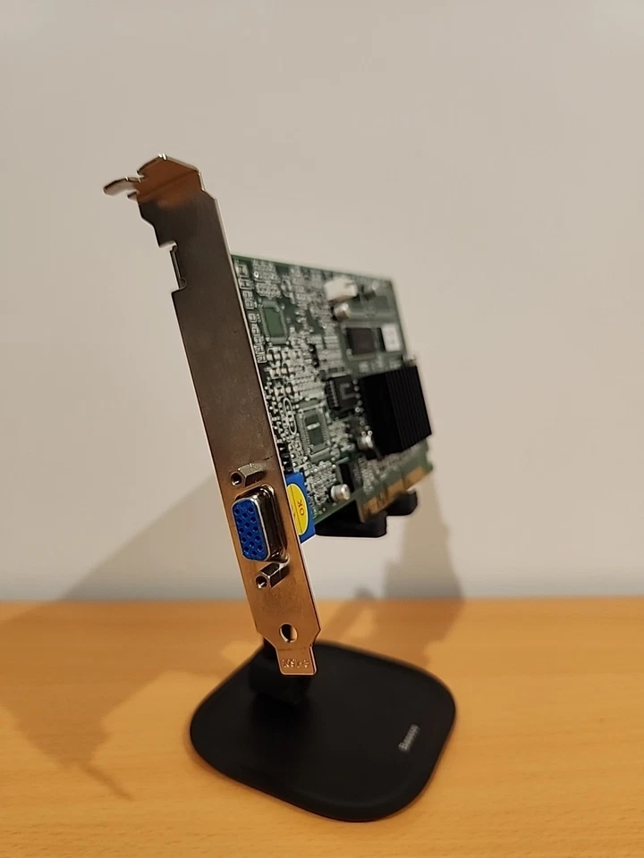 Compaq NVIDIA Vanta 16 - 16mb - Image 2 of 3