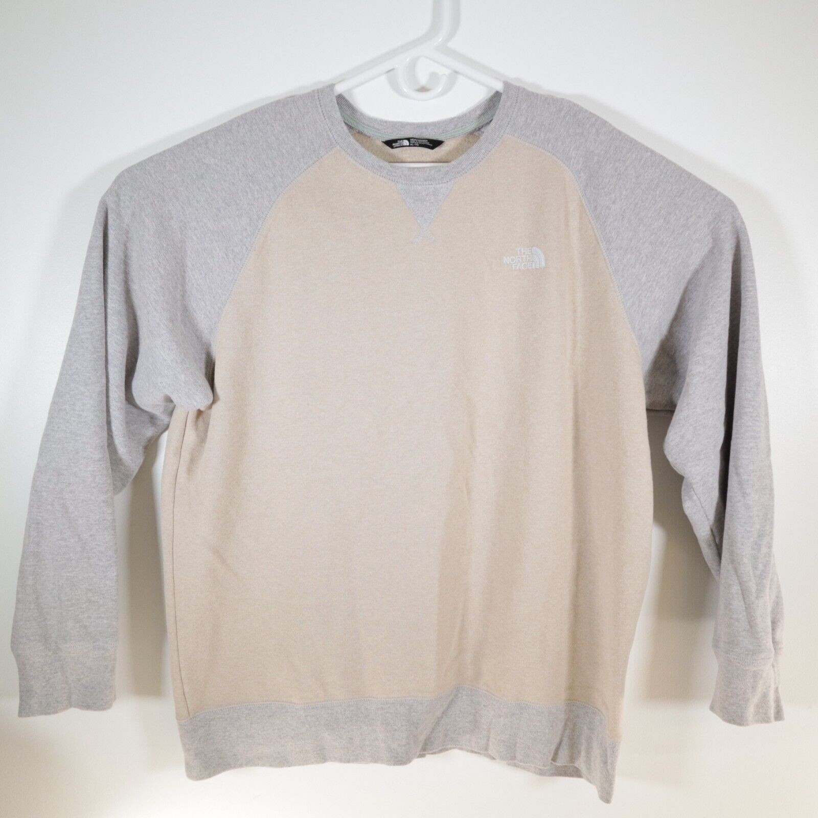 The North Face Mens Raglan Crewneck Sweatshirt with TNF Embroidered Logo in Beige Gray Size XL