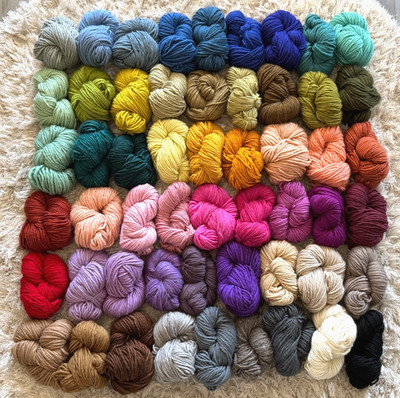 200gm Super bulky wool yarn pencil roving Weaving Knitting Crochet 90 yd/270 ft