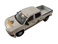 Greenlight Pre-Production Deco 29906 2015 Silverado Indy 500 1/64 Scale