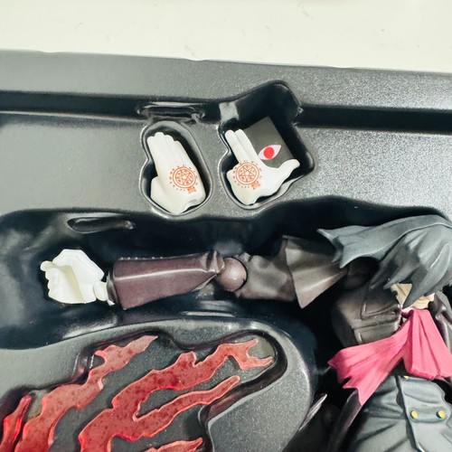 Revoltech Yamaguchi No.114 HELLSING Alucard Figure Kaiyodo With Box Japan Used - Picture 18 of 21