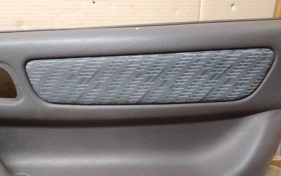 1994 MITSUBISHI 3000GT STD DOOR PANEL W/ POWER RIGHT SIDE DARK GREY BLUE INSERT - Image 4 of 4