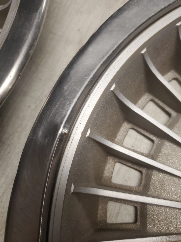 OEM Set of 4 14" Hub Caps Wheel Covers 468610 1978-80 Chevrolet Monte Carlo  - Image 4 of 4