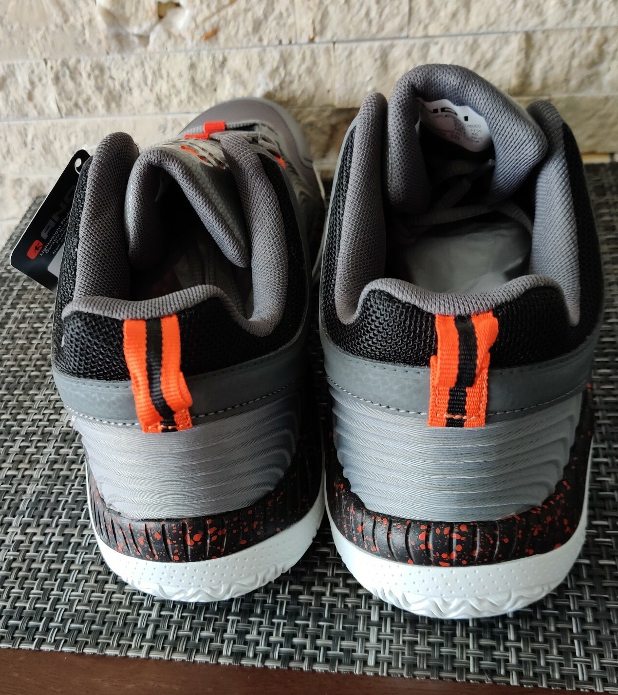 AND1 Men's Buckets Basketball Shoes Mid Sneaker Grey Size 11 1/2 New