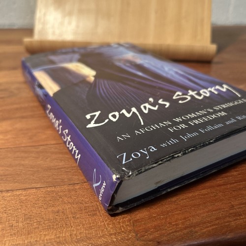 Zoya's Story An Afghan Woman Struggle for Freedom John Follain (R2.3) - Bild 9 von 10
