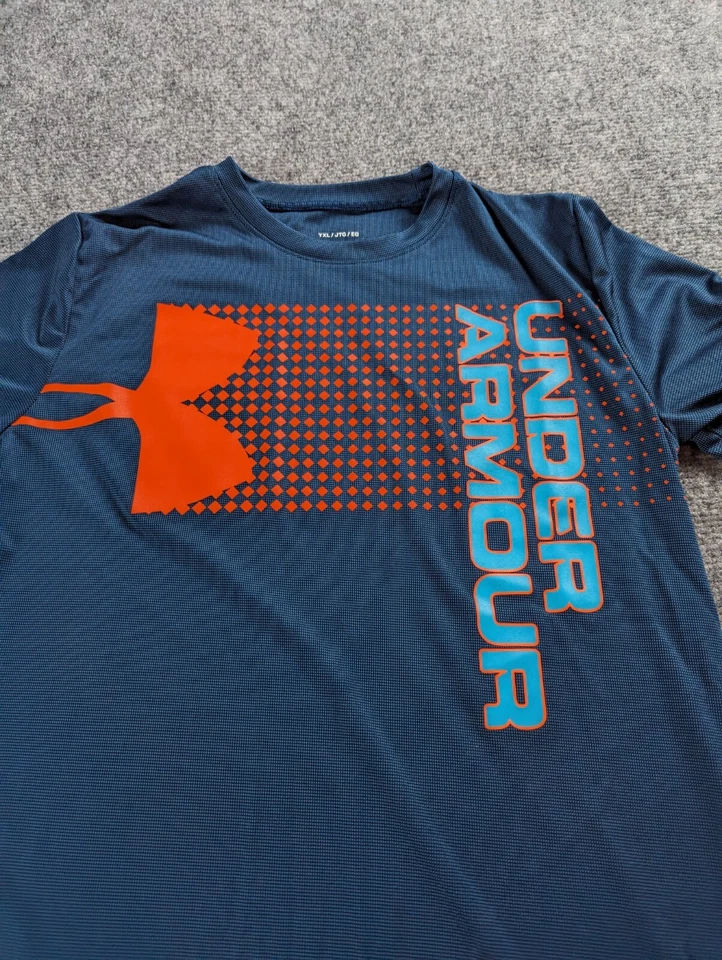 Under Armour T Shirt Junior Boys XL   HeatGear Crossfade  - Image 2 of 4