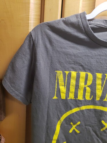 T-Shirt Nirvana Band Smiley - Grigio Small 1992 - Foto 7 di 20