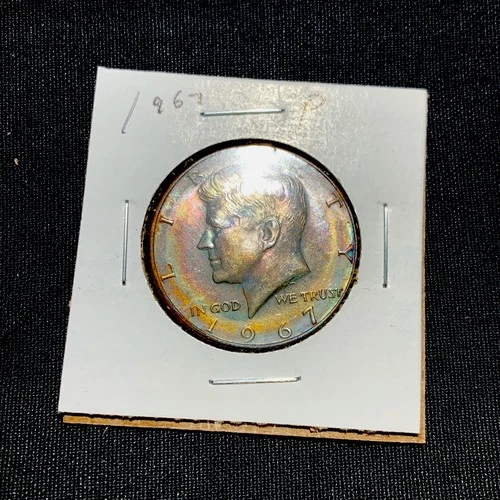 1967 P KENNEDY HALF DOLLAR 40% SILVER - UNCIRCULATED - TONING COIN !!!