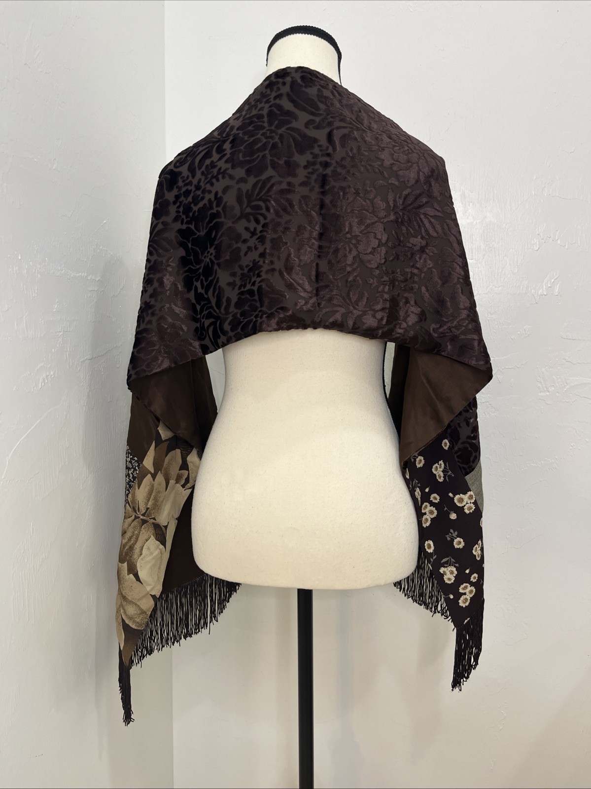 HENRI BENDEL MULTI SILK PATCHWORK SILK LINED FRIN… - image 10