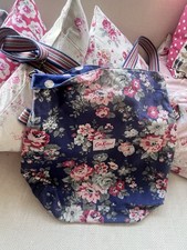 Cath Kidston Large Vintage Floral Messenger Bag Crossbody/Shoulder