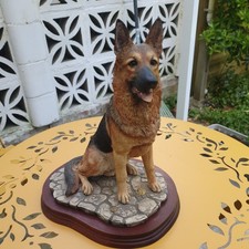 Border Fine Art German Shepherd MT06 Figurine with non-fixed base