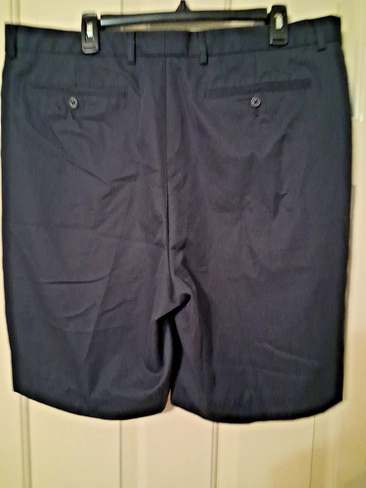 CUTTER & BUCK CB Dry Tech Men's SZ 39 Navy Blue Pleated Dress Shorts W/ Pockets - Image 3 of 4