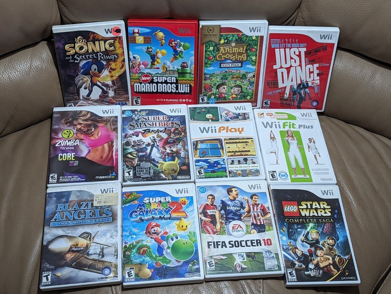12 Wii Game Lot - Super Mario Galaxy 2, New Super Bros, etc w/ Cases & Manuals 