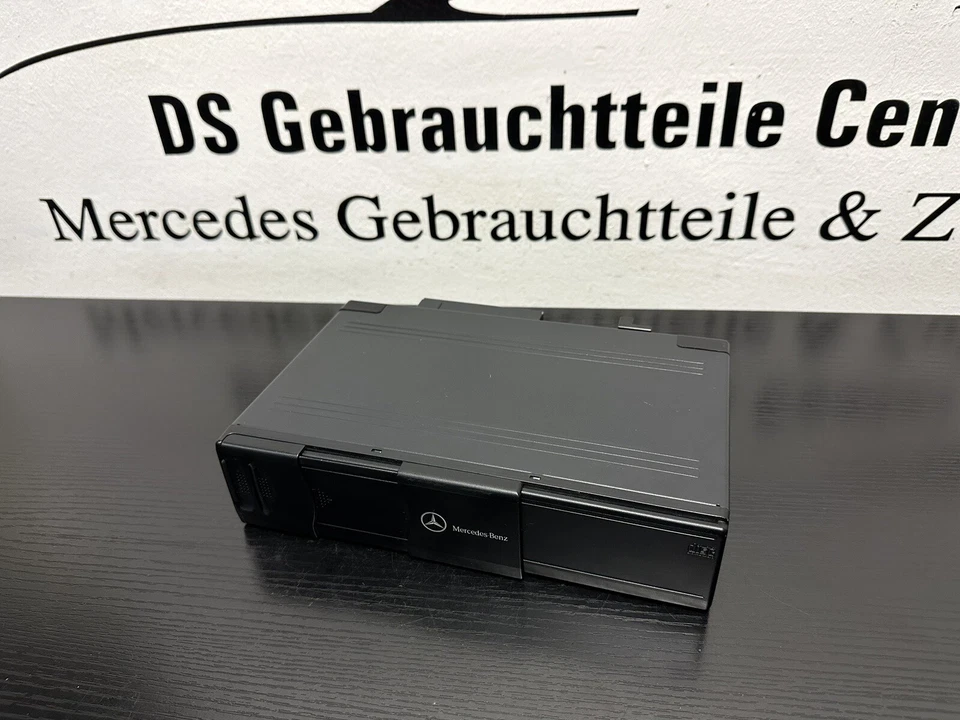 Orig. Mercedes SL R230 CLK W209 W203 R170 W463 6-Fach CD-Wechsler A2038209089 - Bild 2 von 4
