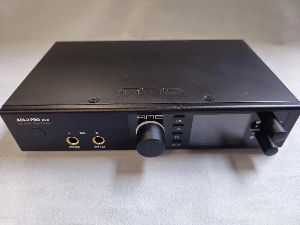 RME ADI-2 Pro FSR BLK edition Converter - Image 3 of 4