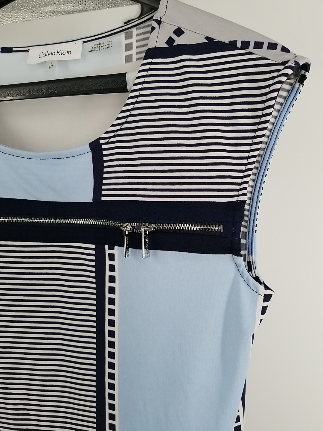 Calvin Klein Womens Sleeveless Top S Small Zipper Trim Across Front thumbnail 3