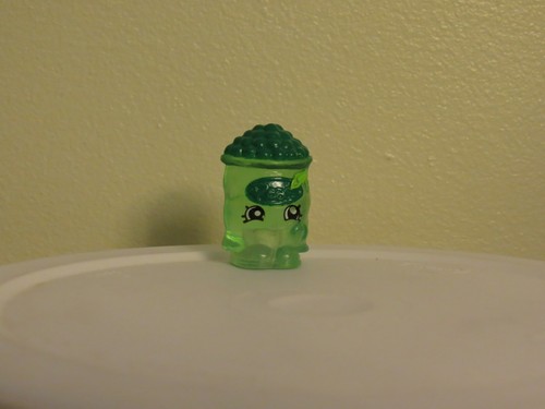 Shopkins season 1, commons,rares,ultra rares, special edition, U pick and choose