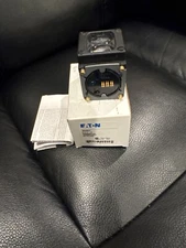 NEW IN BOX Eaton E51DC1 Photoelectric Sensor Head New In Box USA Stock