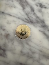 BITCOIN CRYPTO CURRENCY TRIBUTE GOLD - TONE COIN GOLF BALL MARKER  C6