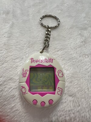 Tamagotchi Gen 2 English White w/ Pink Characters 1996 1997 Bandai