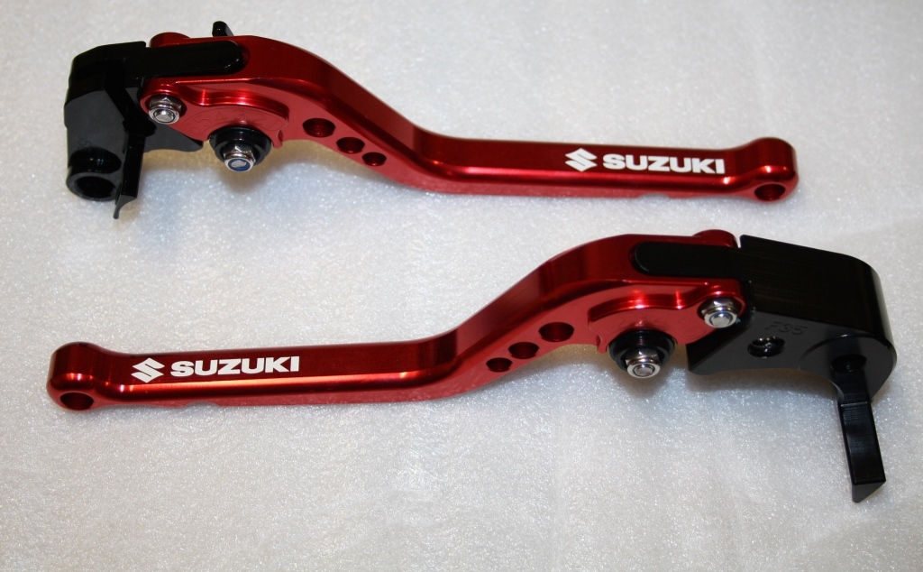 Leviers rouges Suzuki GSR 600 750 et GSX-8S pour sorties week-end et pilotage roadster