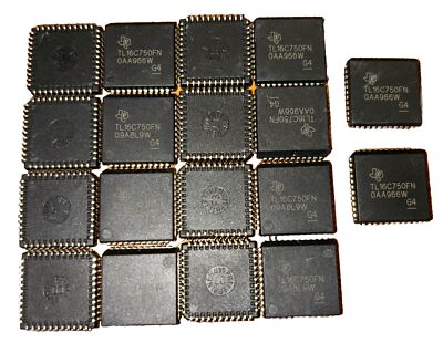 *QTY 18* TL16C750FNG4 TI IC UART 64-BYTE FIFO 44-PLCC. P1