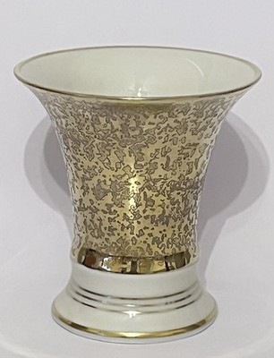 Vintage Alka Kunst Kronach Bavaria  Marian  Pattern  3 3/4  Trumpet Vase Signed