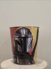 Star Wars Mandalorian & Grogu 130oz Embossed ...