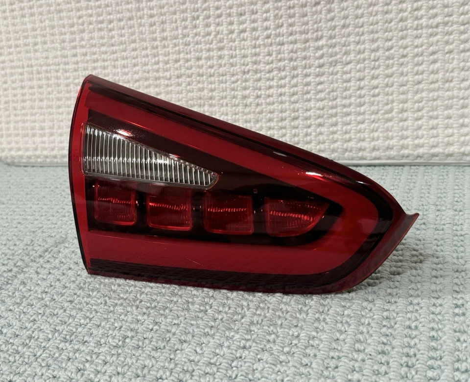 🏅🌟 2014 - 2018 KIA FORTE HATCHBACK LUZ TRASERA INTERIOR CONDUCTOR IZQUIERDO LED OEM✅ Foto 2 de 4