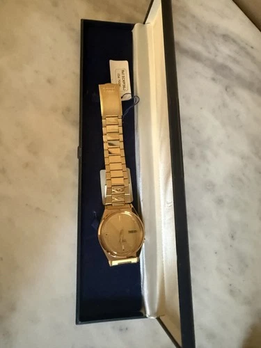 New ListingSeiko Automatic 7009-8279-P Day Date 17 Jewels 30mm Dial All Gold Toned Speidel