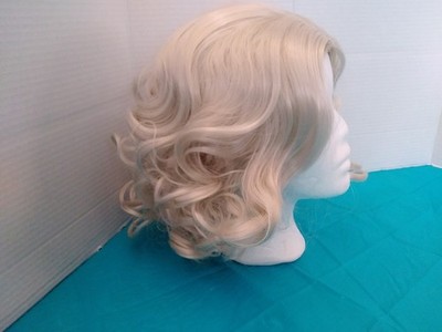 NEW Shoulder Length Layered Wavy Full Synthetic Wig Blonde Gray