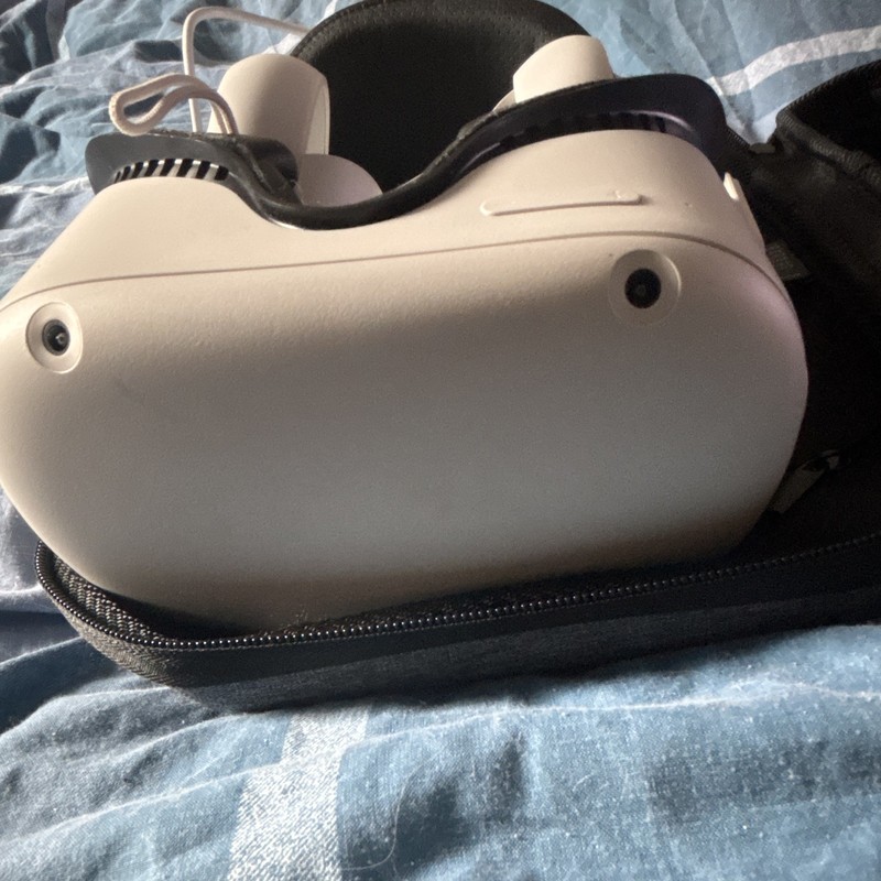Meta Quest 2 Standalone VR Headset with Controllers & Carry Case, White