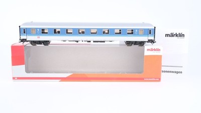 Märklin H0 43500 Reisezugwagen (51 80 10-94 008-9) Aim 260 1.Kl der DB AG