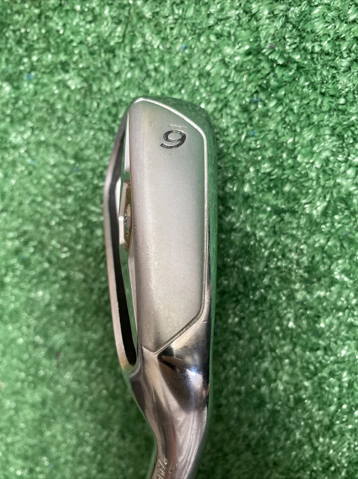 Taylormade R11 6 Iron Fujikura Motore 65g Graphite Regular Flex RH - Image 2 of 4