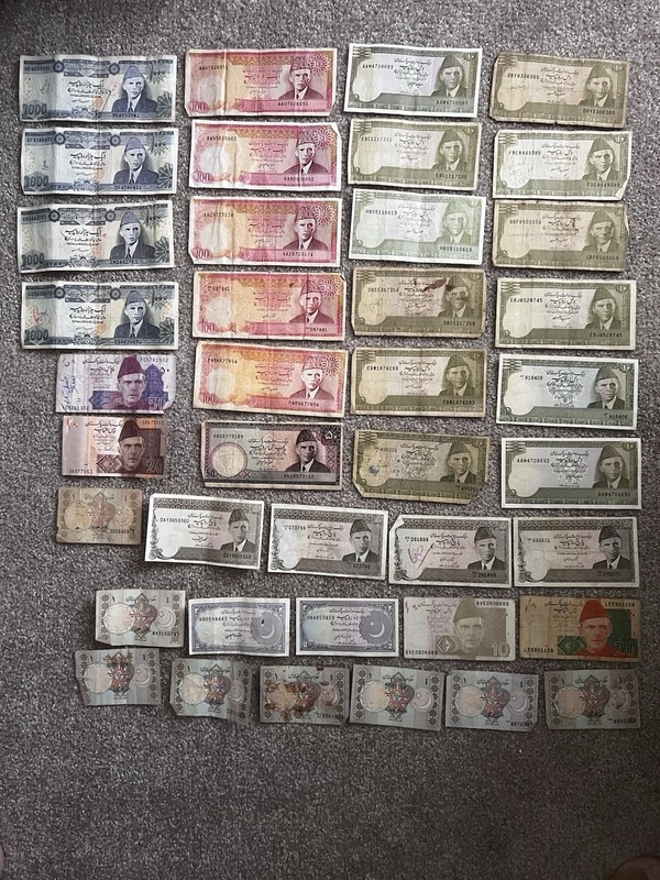Mixed Lot Of 40 Pakistan Bank Notes