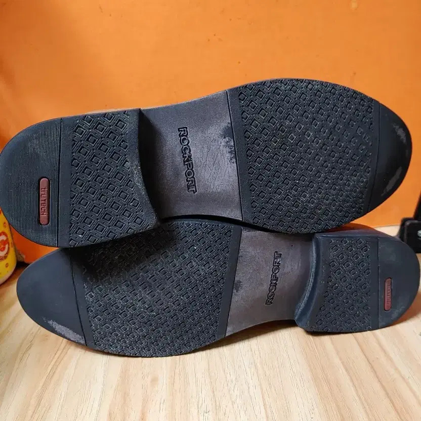 Lacoste Navy Leather Loafers, US7.5 (Recommended 260mm) thumbnail 6