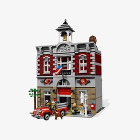 Lego 10197 SEALED Fire Brigade Modular Building Expedited Shipping 2231pcs