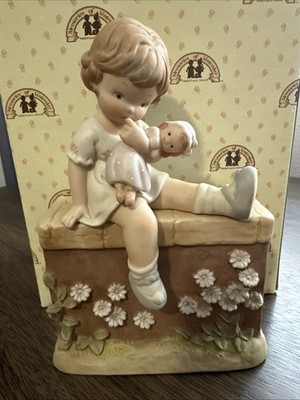 1990 Memories of Yesterday ''Jus' Thinkin 'Bout You'' 523461 Porcelain Music Box