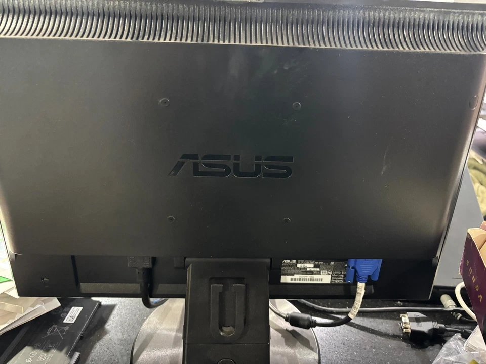 ASUS VW193 19 INCH LCD Monitor Tested good - Image 2 of 3