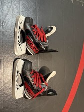 CCM JetSpeed FT680 Youth Ice Hockey Skates Size 12 Black/Red/White Lace Pair