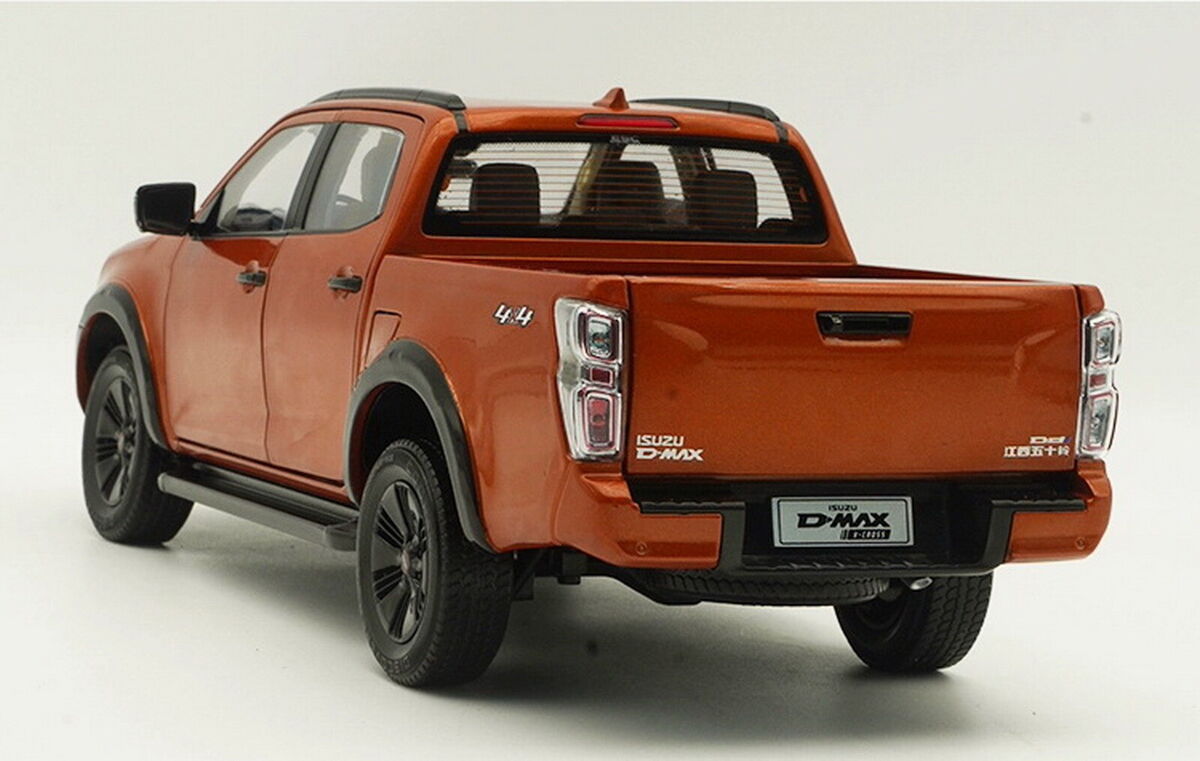 1/18 いすゞ　　D-マックス 1/18 Scale ISUZU D-MAX Pickup 2023 Orange Diecast Car Model