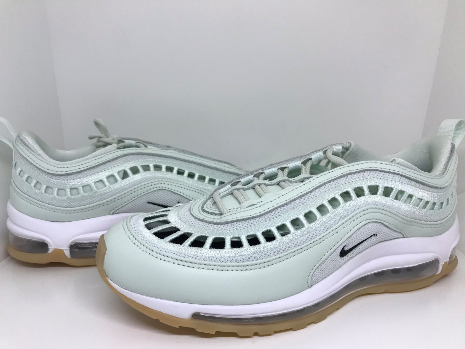 Nike Women's Sz 10.5 Air Max 97 UL '17 SI Barely Green/Black-Gum AO2326 300 Nike Women's Sz 10.5 Air Max 97 UL '17 SI Barely Green/Black-Gum AO2326 300