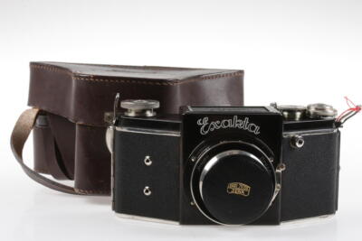 IHAGEE EXAKTA B mit Tessar 7,5cm f/2,8 - SNr: 479495