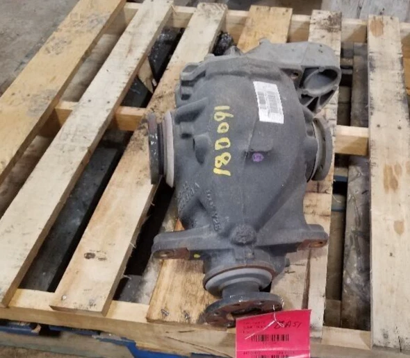 2007-2013 BMW 328i Rear Differential Carrier 3.73 Ratio RWD AT OEM Foto 3 de 3