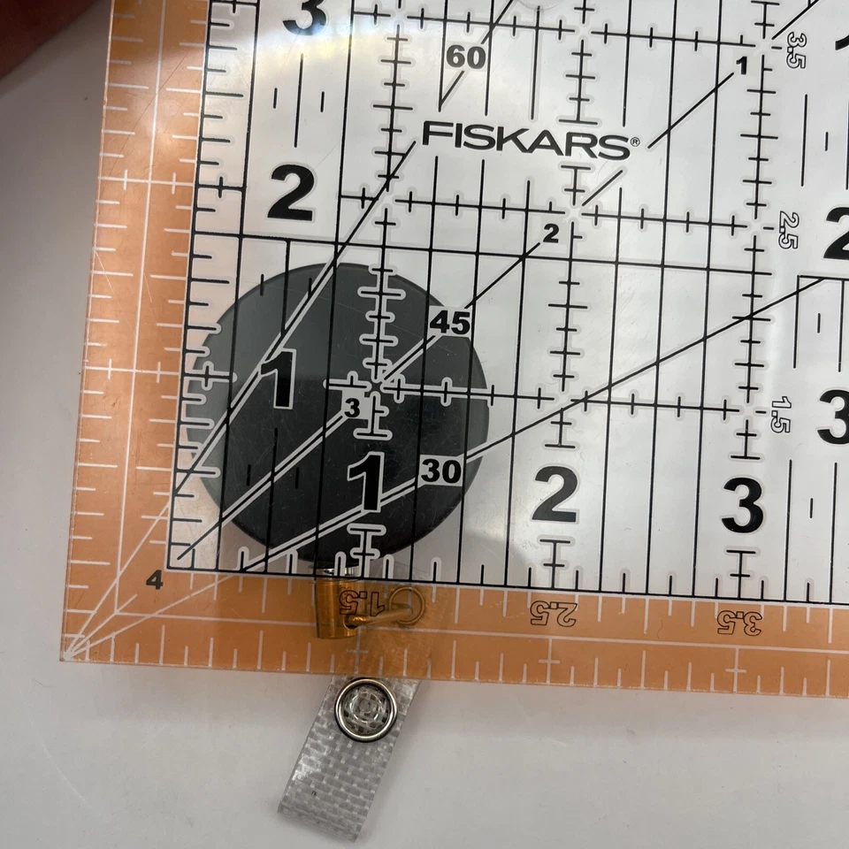 🤘🏾Carretel de crachá retrátil de metal resistente com suporte de identificação de clipe de cinto de puxar CABO - Imagem 3 de 4