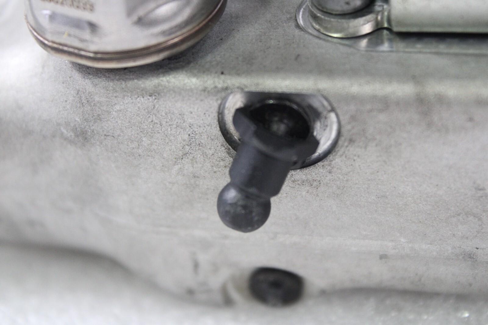 McLaren 720S, Suspension Valve Block, Burn Dmg, Used, P/N 14B0276CP