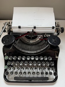 Underwood Portable 4 Bank Typewriter | eBay