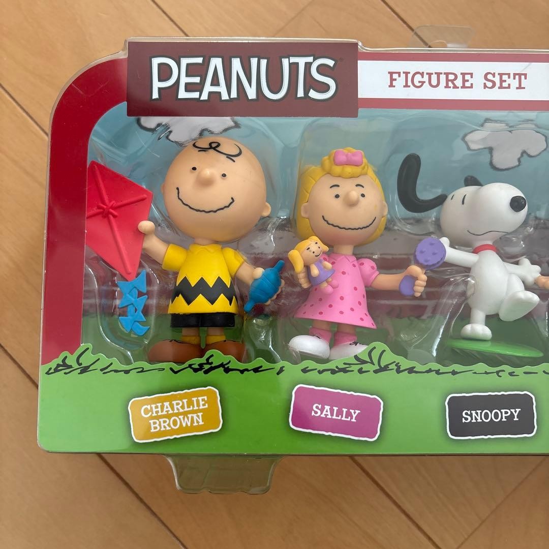 Snoopy Peanuts Figure Newunopened Toys R Us limited set | eBay