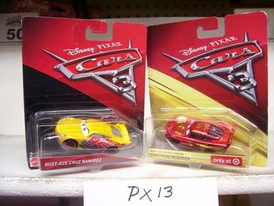 DISNEY PIXAR CARS RUST-EZE CRUZ RAMIREZ/ RUST-EZE CENTER MCQUEEN CARS 3 LOT OF 2
