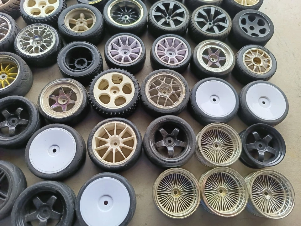 Large Rc Car Wheel / Tire Lot Small Scale 1/10 Drift Foam Hard Tires Sets Etc - Image 4 of 4